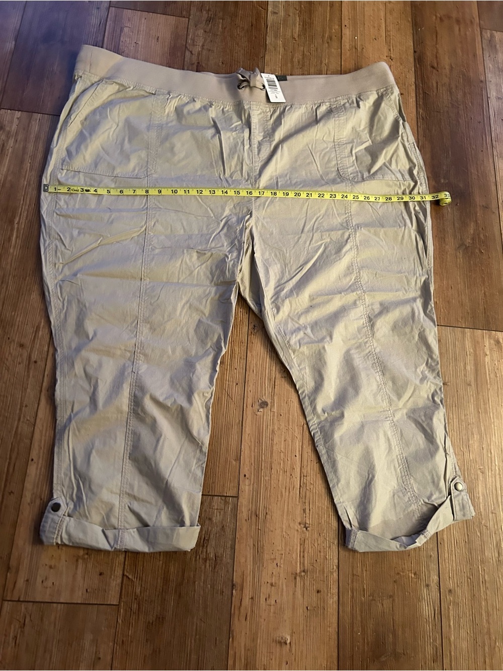 Torrid Pull On Convertible Poplin Crop Pant Size 6 NWT - Picture 6 of 8